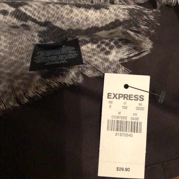 Express scarf - Picture 3 of 3